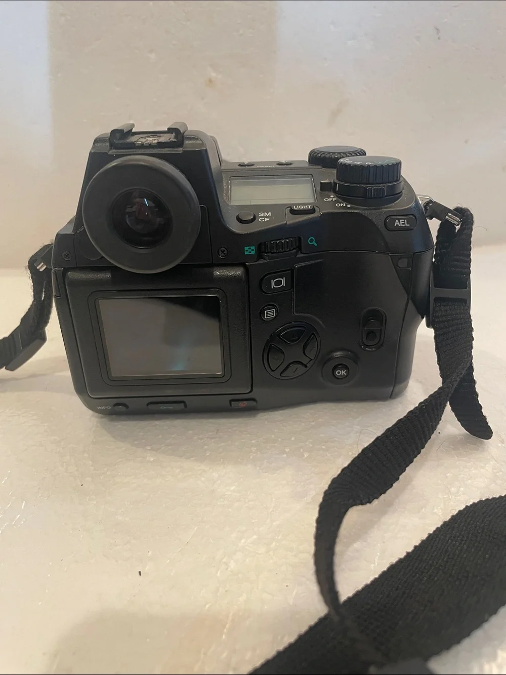 Olympus Camedia E-20N SLR professional 5MP Digital Camera Kit bundle Black mint